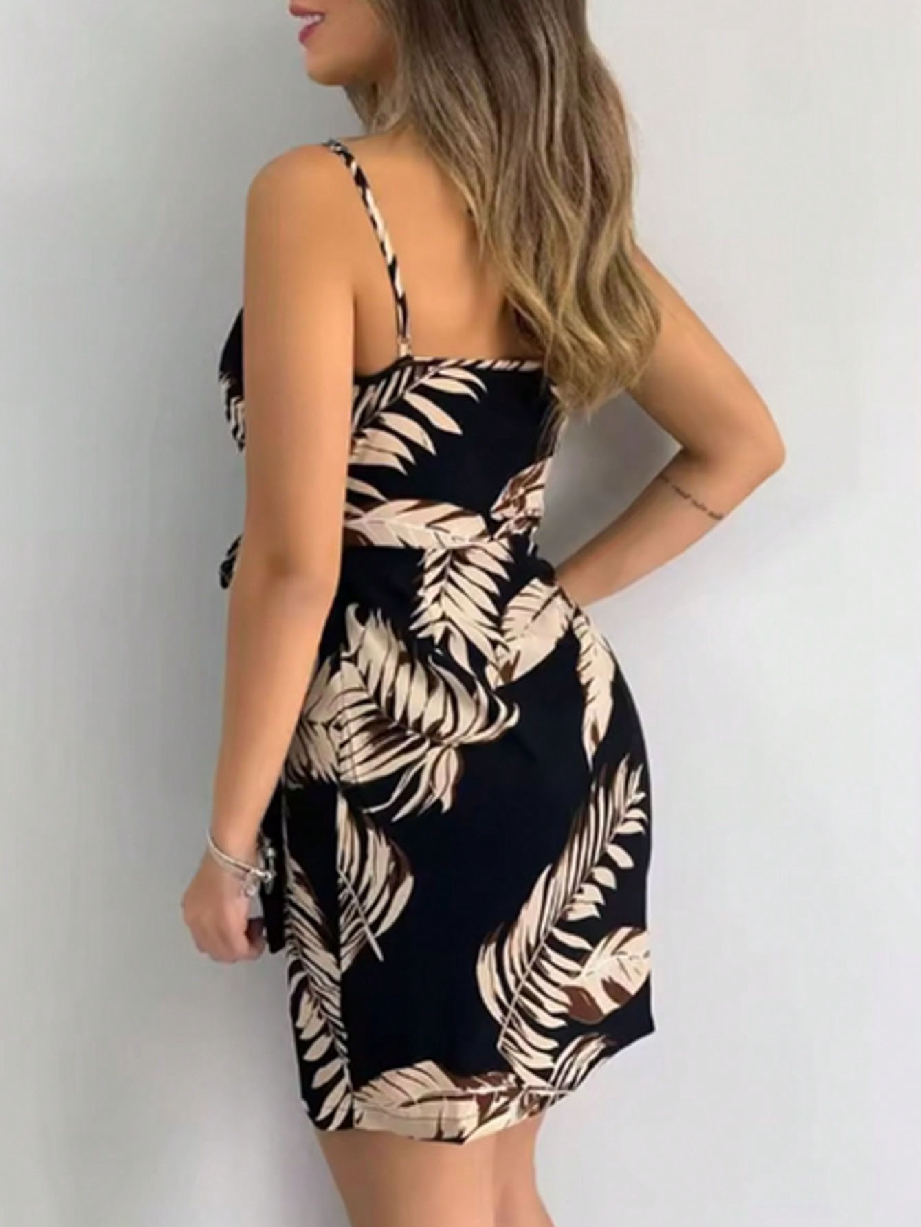 Kadın Çiçek Desenli Spagetti A - French Vintage Floral Midi Dress incelemesi ve fiyatı