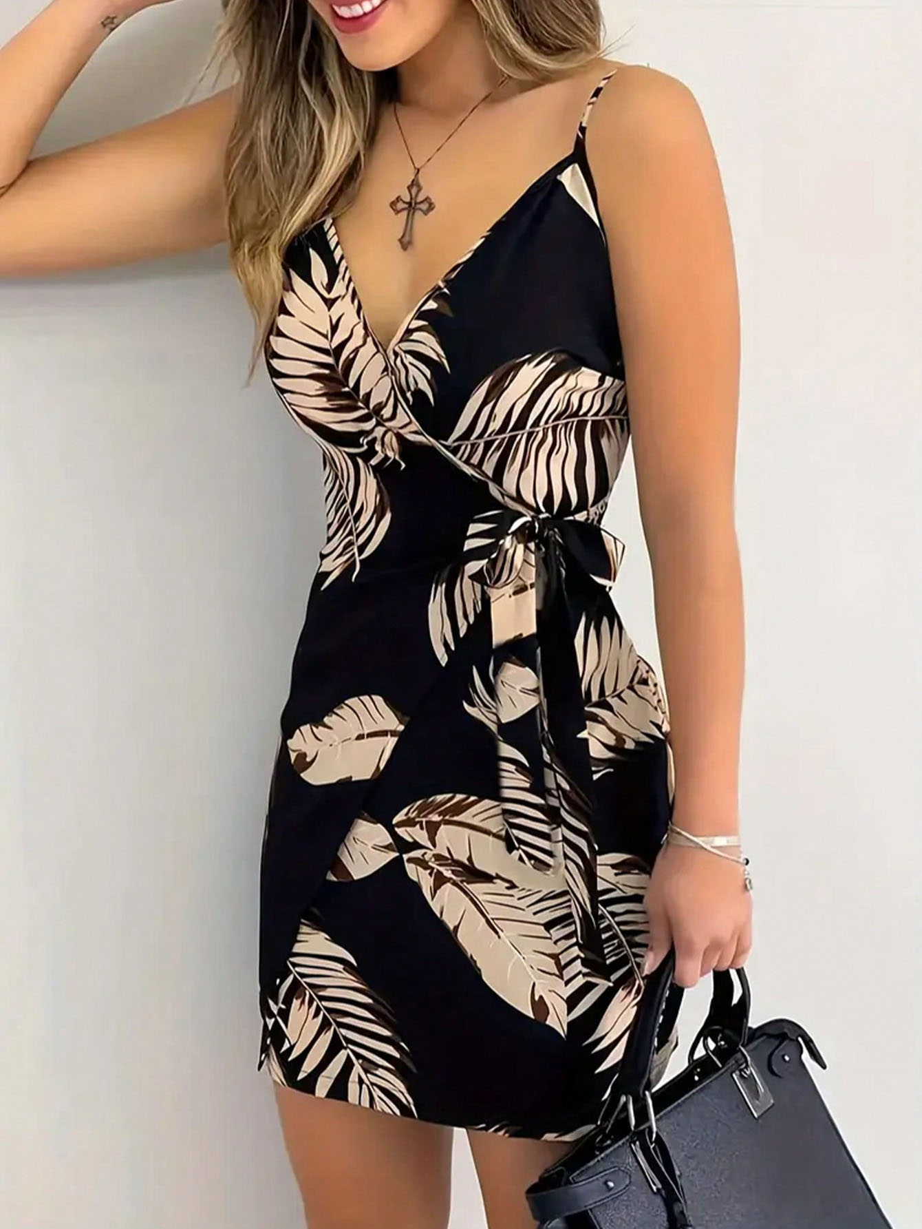 Kadın Çiçek Desenli Spagetti A - French Vintage Floral Midi Dress incelemesi ve fiyatı